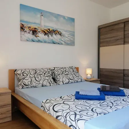 Apartment Tudija *