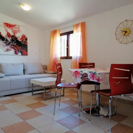 Tudija * Трогир