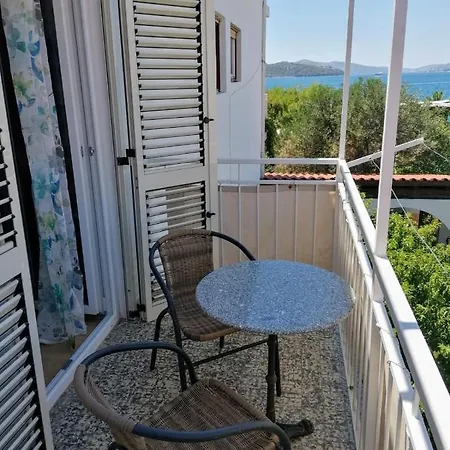 Tudija Apartmán *